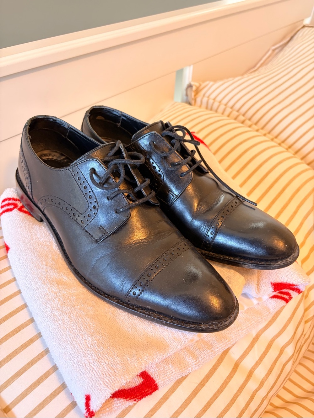 Stacy Adams Black Leather Cap-Toe Brogue Dress Shoes